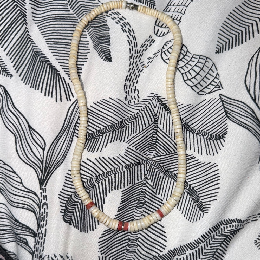 Puka shells cream and pink shell Beaded Necklace